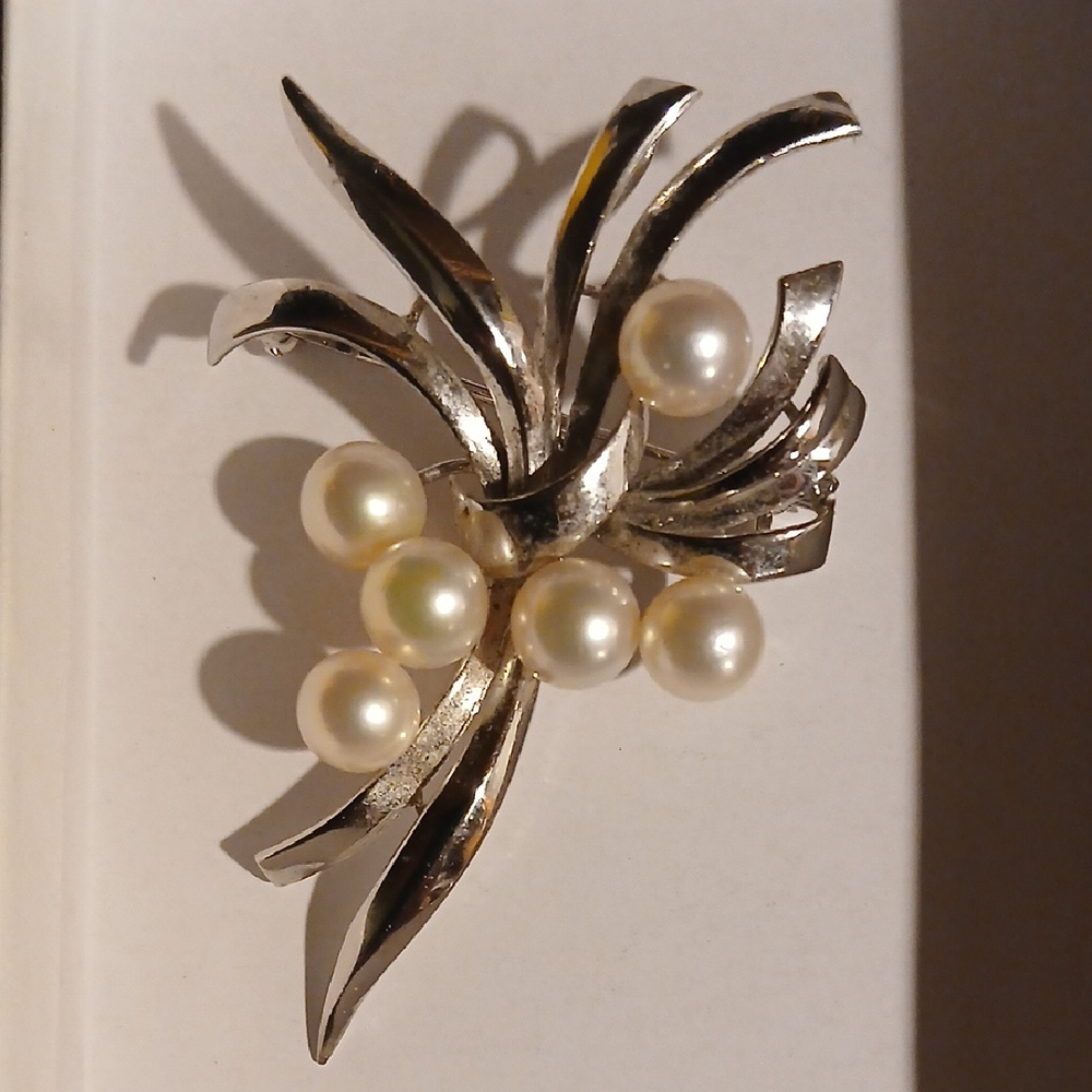 Authentic Mikimoto Sterling Pearl Brooch